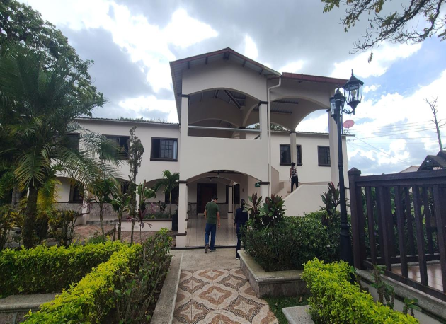 Fachada del hospedaje